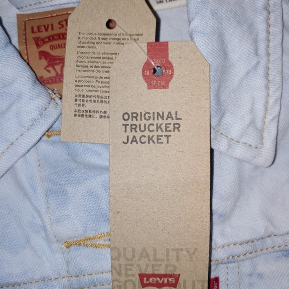 Women Levi's jean jacket - Picture 3 of 6